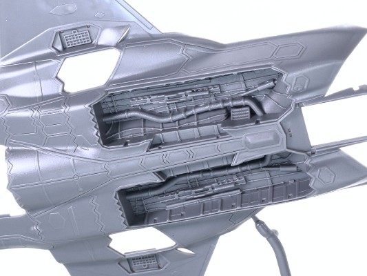 37192 1425 1/72 F-35B 闪电II