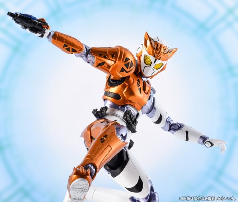 S.H.Figuarts 假面骑士：零一 假面骑士瓦尔基里 疾驰猎豹