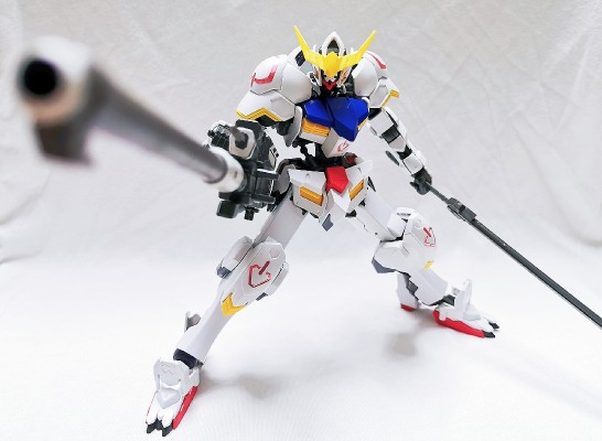 1/100 高达巴鲁巴托斯(仮称)