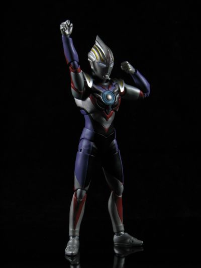 S.H.Figuarts 欧布奥特曼 欧布奥特曼 重光形态