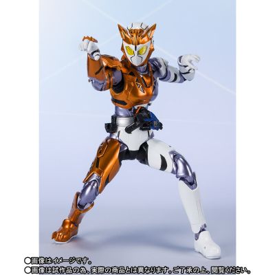 S.H.Figuarts 假面骑士：零一 假面骑士瓦尔基里 疾驰猎豹