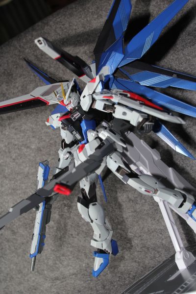 METAL BUILD 机动战士高达SEED ZGMF-X10A 自由高达