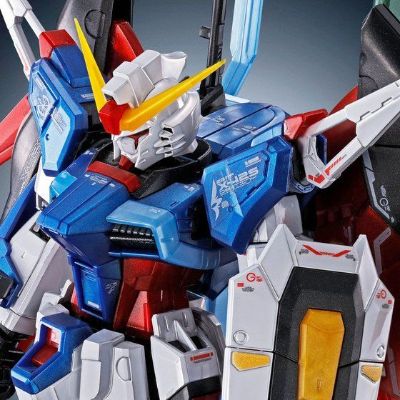 RG  机动战士高达SEED Destiny ZGMF-X42S 命运高达［钛金质感］