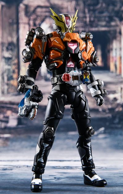S.H.Figuarts 假面骑士：时王 假面骑士复活者盖茨 真正的救世主套装