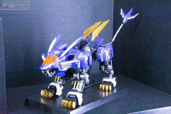 HAGANE WORKS ZOIDS RZ-028 Blade Liger 