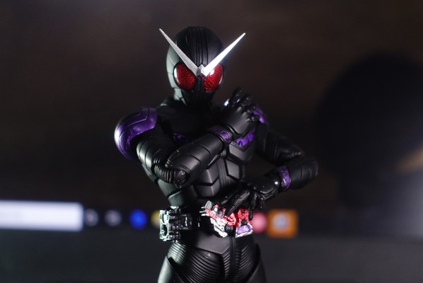 S.H.Figuarts(真骨雕制法)  假面骑士双骑 月神扳机形态