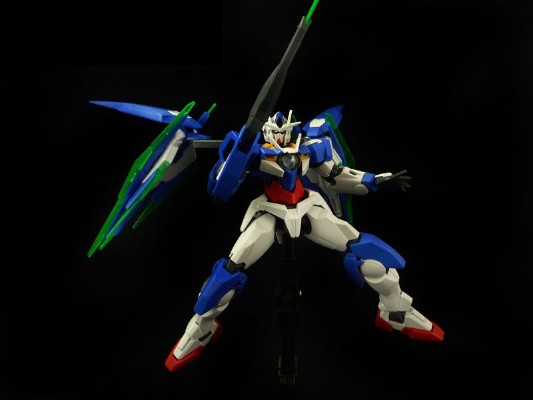 HG 机动战士高达00：先驱者的觉醒 量子型00高达