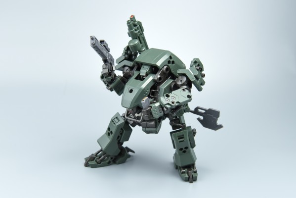 六角机牙 Bulkarm Alpha 密林战式样