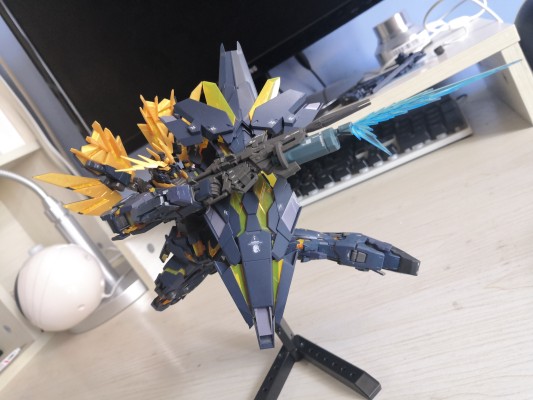 RG 1/144 独角兽高达2号机 报丧女妖·命运女神