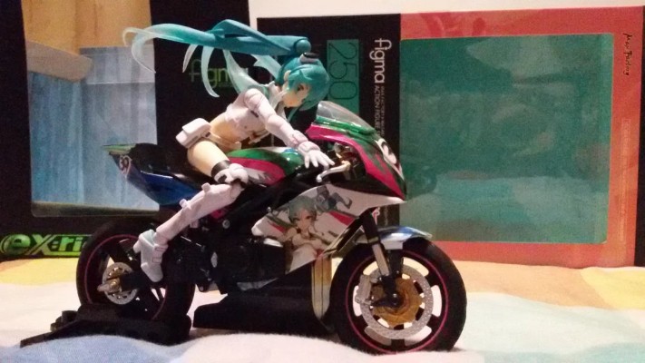 figma #SP-54 GOOD SMILE Racing&VOCALOID 初音未来 赛车初音 2014 ver.