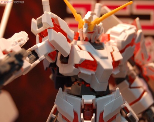 HGUC #100 机动战士高达UC RX-0独角兽高达 Destroy Mode 
