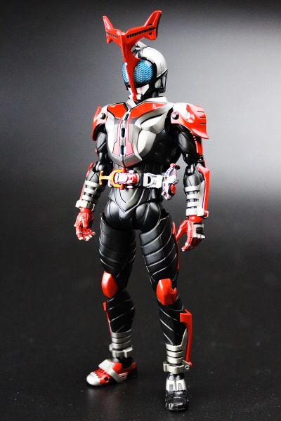 S.H.Figuarts(真骨雕制法)   假面骑士甲斗王 超越形态