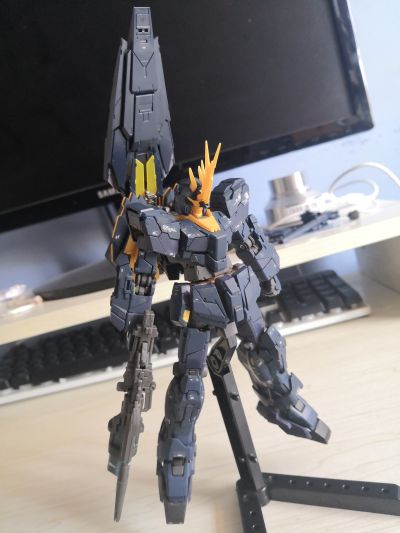 RG 1/144 独角兽高达2号机 报丧女妖·命运女神