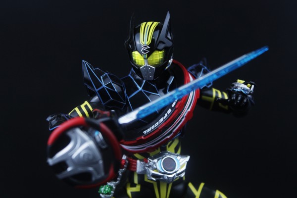 S.H.Figuarts  剧场版 假面骑士驰骑: SURPRISE FUTURE  假面骑士驰骑 特殊型号