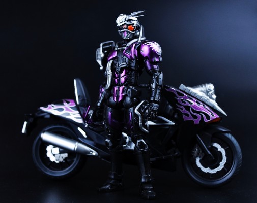 S.H.Figuarts 假面骑士驰骑 魔进追猎者