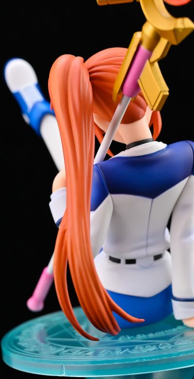 魔法少女奈叶StrikerS 高町奈叶 教導隊制服Ver.