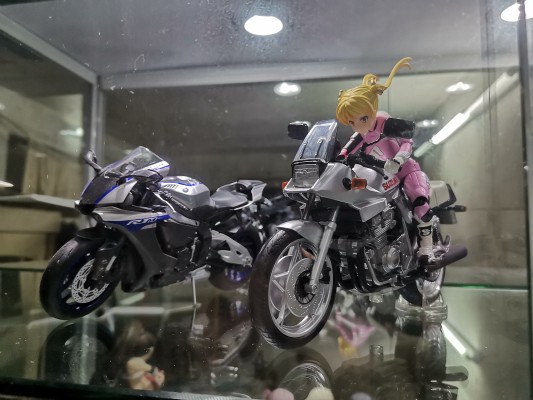 S.H.Figuarts 爆音少女!! 铃乃木凛