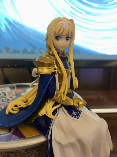 压泡面手办 刀剑神域 Alicization 	爱丽丝·滋贝鲁库