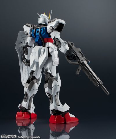 Gundam Universe 机动战士高达SEED GAT-X105 强袭高达