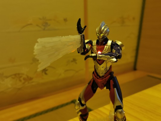 Figure-rise Standard 机动奥特曼：奥特曼装甲 新异时空 迪迦奥特曼装甲