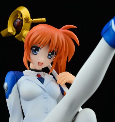 魔法少女奈叶StrikerS 高町奈叶 教導隊制服Ver.