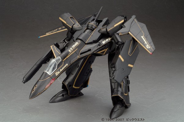 超时空要塞Plus YF-19 25周年纪念版