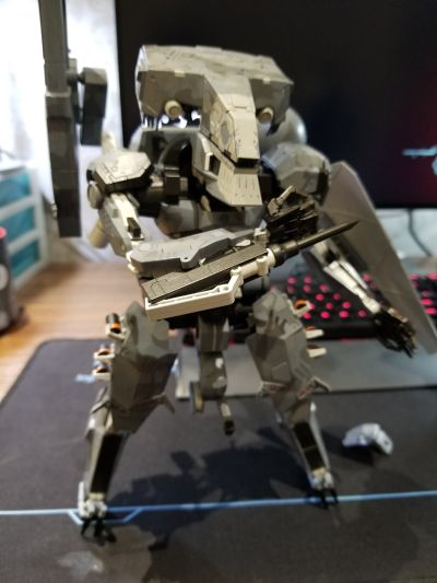 潜龙谍影5 幻痛 核武机甲 乍得沙赫人 赛伦多隆号