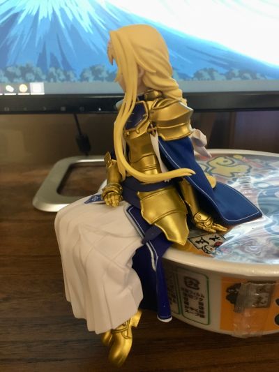 压泡面手办 刀剑神域 Alicization 	爱丽丝·滋贝鲁库