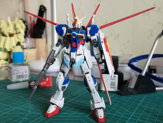 RG 机动战士高达SEED DESTINY 威力型脉冲高达