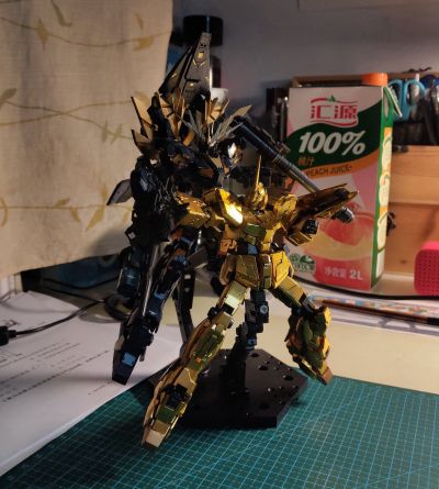 RG 1/144 独角兽高达2号机 报丧女妖·命运女神