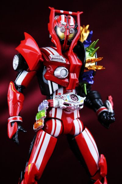 S.H.Figuarts  假面骑士驰骑 假面骑士驰骑 特莱多隆型 混合轮胎套装