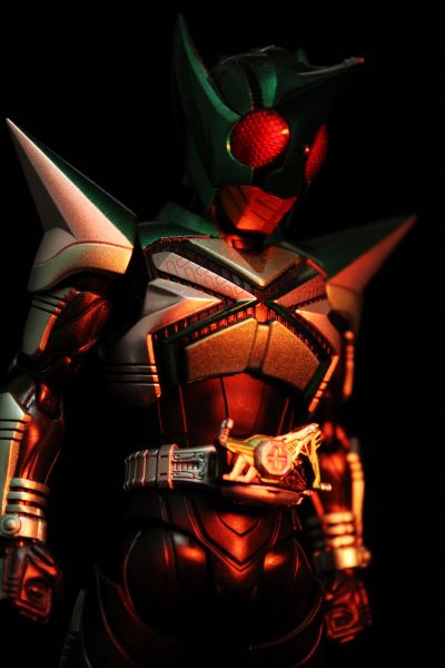 S.H.Figuarts(真骨雕制法) 假面骑士甲斗王 假面骑士拳蝗