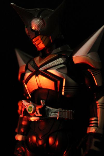S.H.Figuarts(真骨雕制法) 假面骑士甲斗王 假面骑士拳蝗