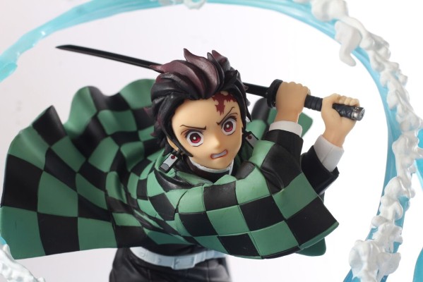 FiguartsZERO 鬼灭之刃 灶门炭治郎 -水之呼吸-