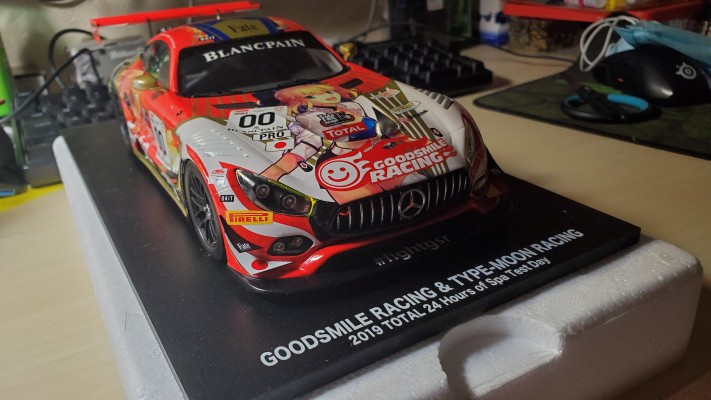 1/18 GOODSMILE RACING & TYPE-MOON RACING 2019 SPA24H 测试会Ver.