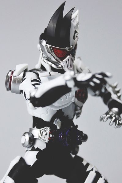 S.H.Figuarts 假面骑士：艾克赛德 假面骑士幻梦 丧尸玩家 等级10/LV.X