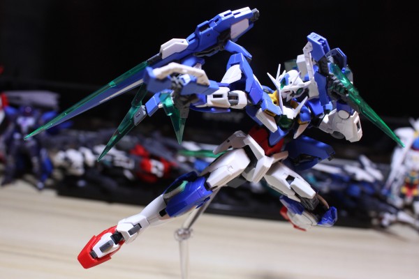 RG 1/144 GNT-0000 量子型00高达