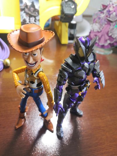 S.H.Figuarts 假面骑士零一 假面骑士灭 蛰刺毒蝎