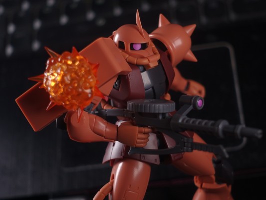 ROBOT魂＜机动战士系列＞ MS-06S 夏亚专用扎古 剧中版