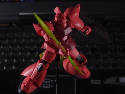 ROBOT魂＜机动战士系列＞ MS-14S 夏亚专用勇士 剧中版