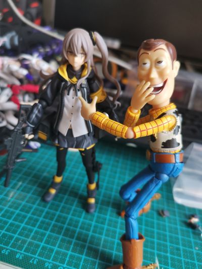 figma#457 少女前线 UMP45