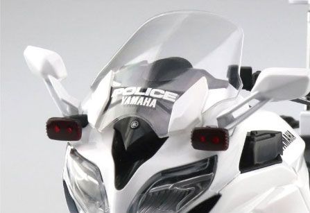 1/12 完成品摩托 YAMAHA FJR1300P 白色涂装 (警视厅)