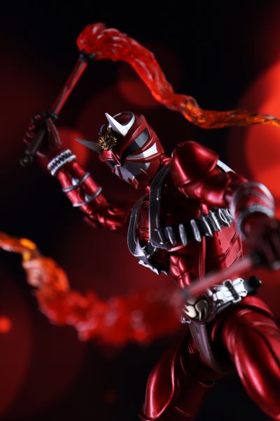 S.H.Figuarts（真骨雕制法） 假面骑士响鬼 假面骑士响鬼红