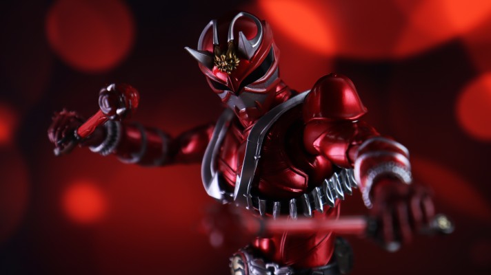 S.H.Figuarts（真骨雕制法）假面骑士响鬼红