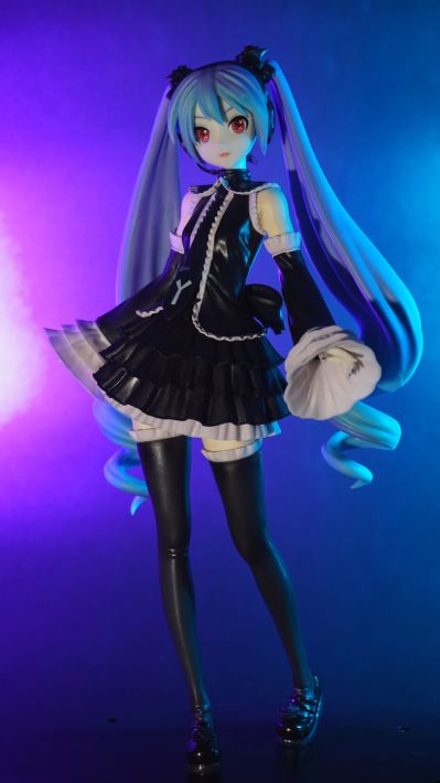 初音，无限