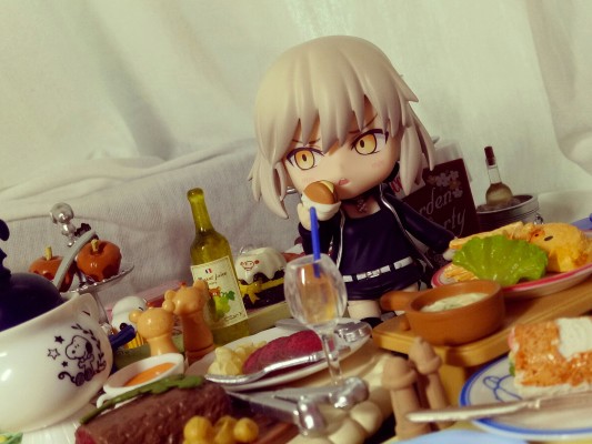 粘土人#1142 Fate/Grand Order Saber(Alter) 新宿