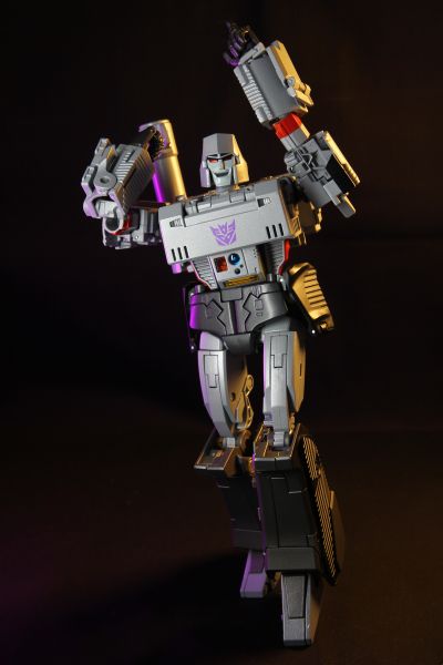 变形金刚ムービー MPM-5 ディセプティコンバリケード[takaraTomy]《０４月仮予约》