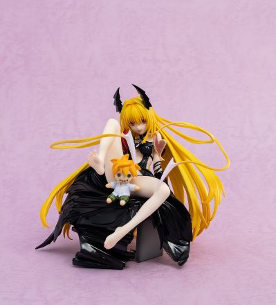 出包王女DARKNESS 金色暗影