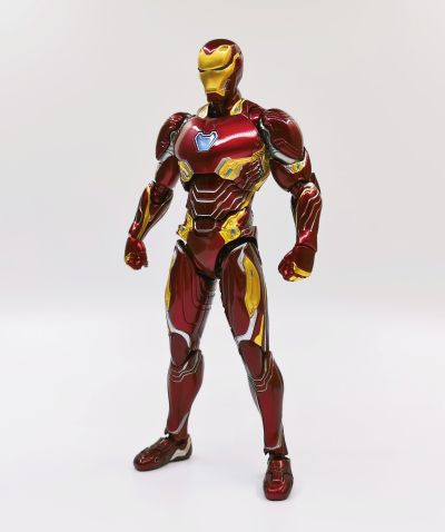 S.H.Figuarts 复仇者联盟4：终局之战 钢铁侠Mark 50＆纳米武器套装