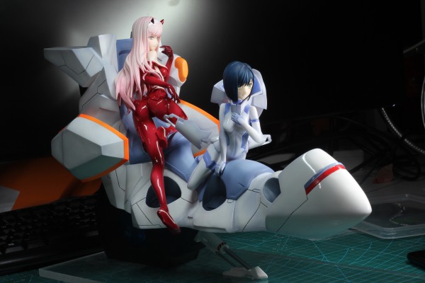 Darling in the FRANXX 零二＆莓